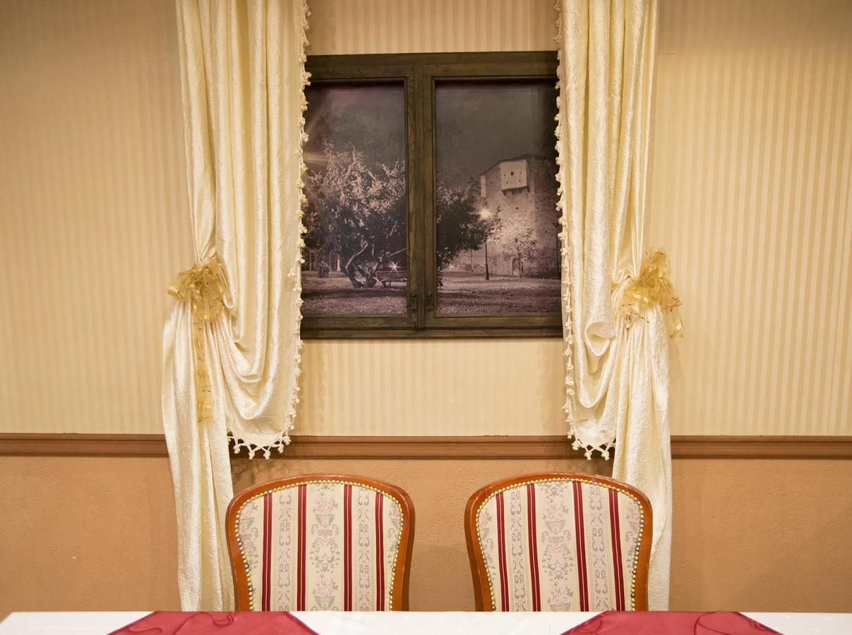 Hotel Atlas Novi Pazar Kültér fotó